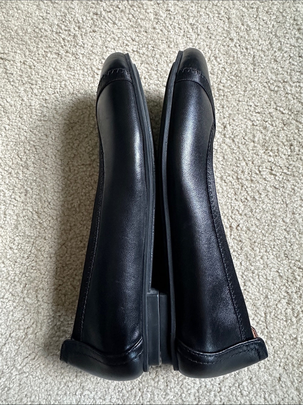 Vionic Caroll Black Women's Leather Ballet Flats - Picture 4 of 8